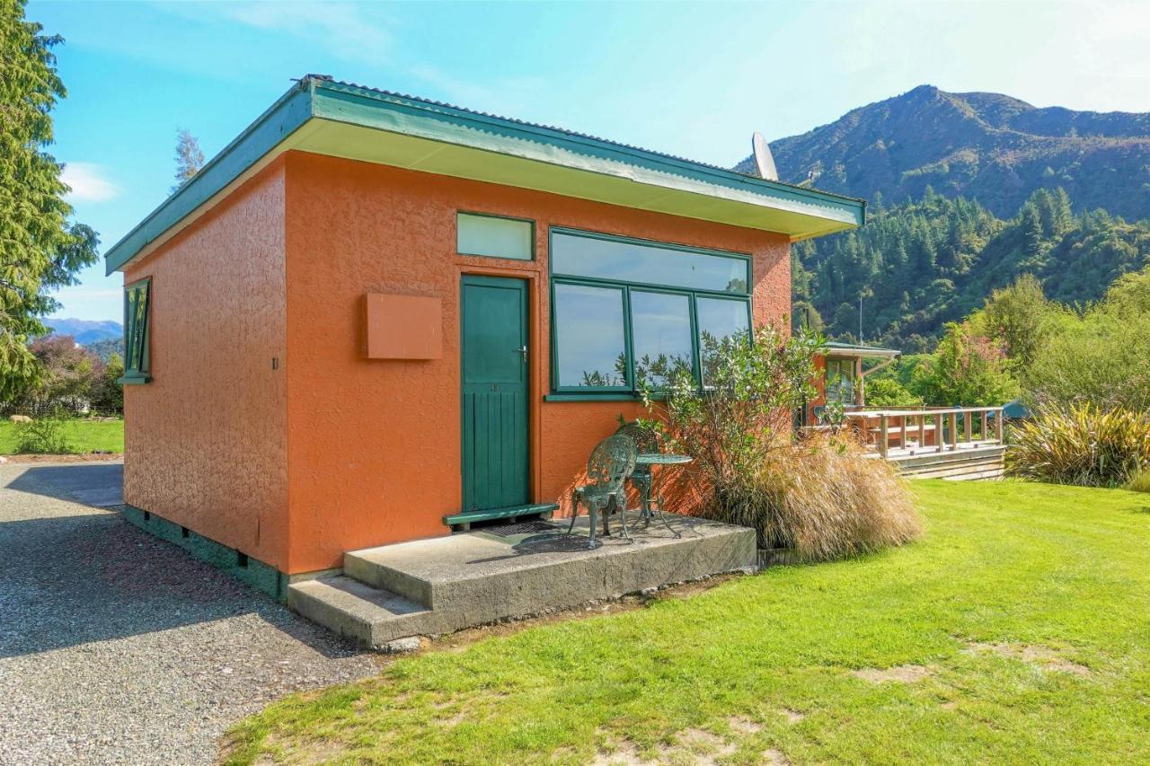 Kiwi Park Motels Murchison Eksteriør billede