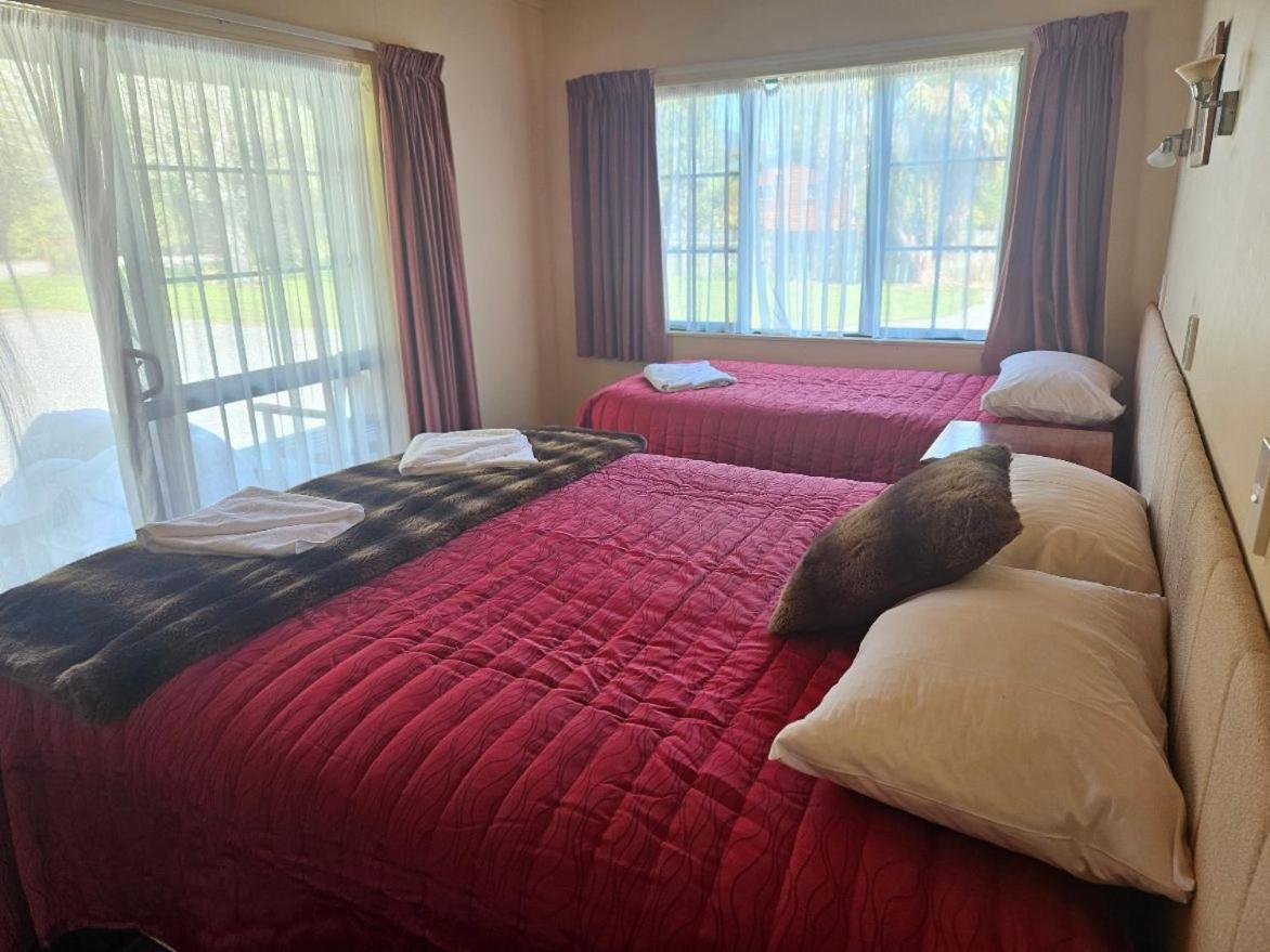 Kiwi Park Motels Murchison Eksteriør billede