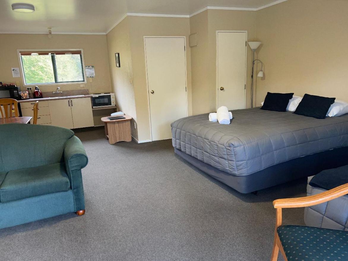 Kiwi Park Motels Murchison Eksteriør billede
