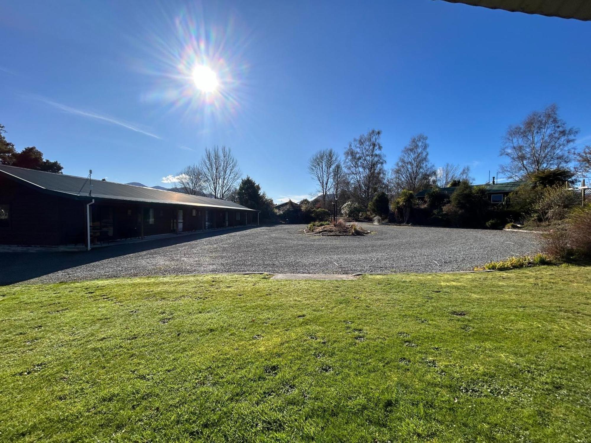 Kiwi Park Motels Murchison Eksteriør billede